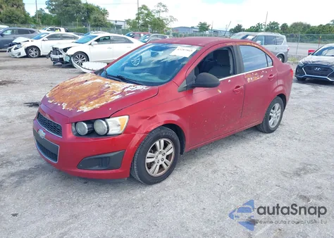 2015 Chevrolet Sonic Lt Auto z USA, uszkodzony, nr VIN 1G1JC5SH2F4220357